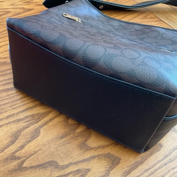 Authentic Coach Val Signature Nah Duffle Handbag - Picture 6 of 13